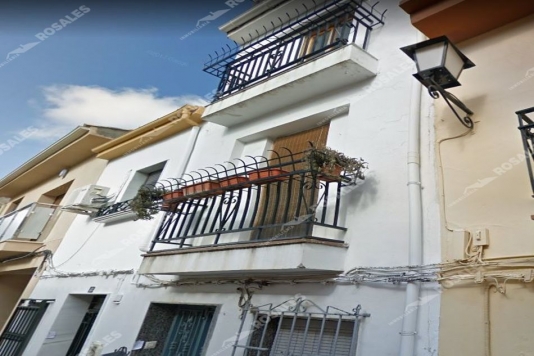 Casa en calle Baja de Alcaudete (Jaén)